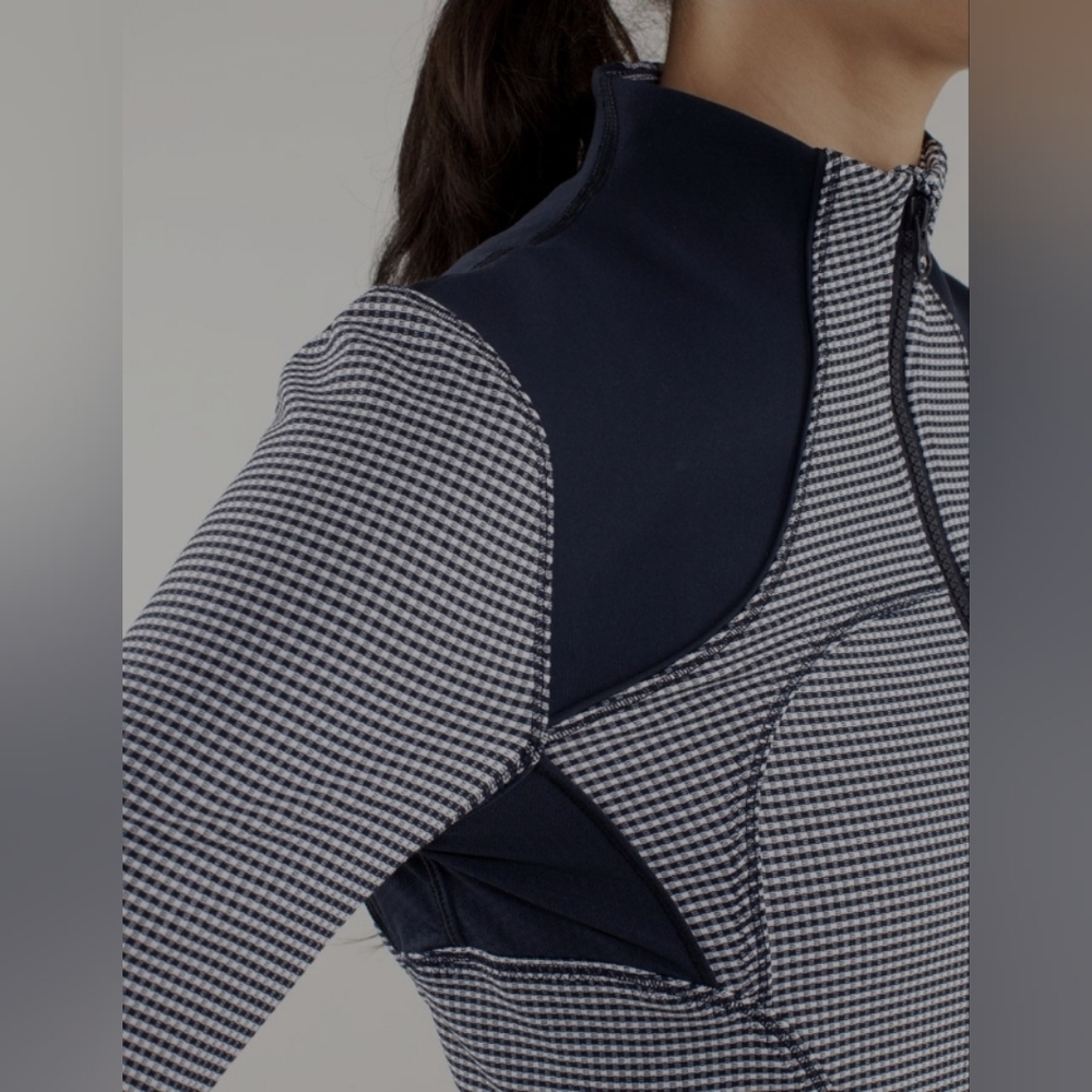 Lululemon Forme Jacket Inkwell - Picture 5 of 16